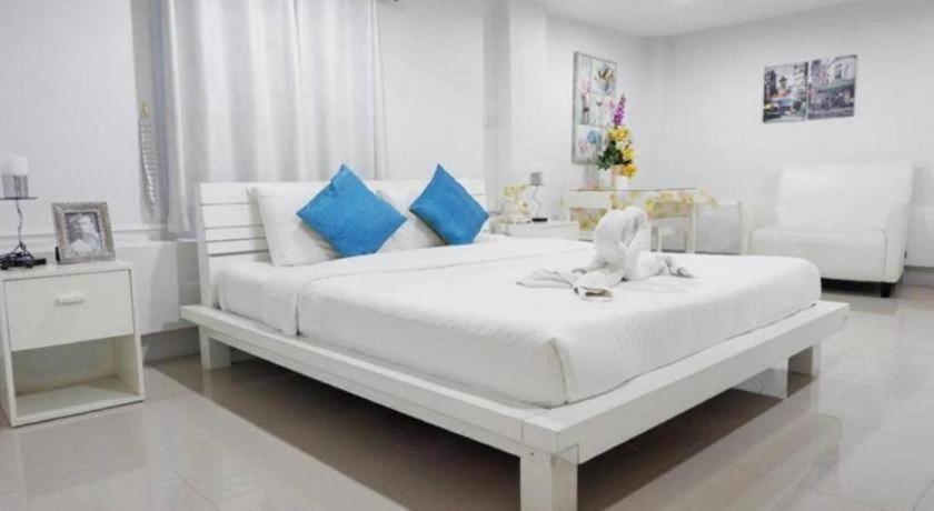 Chic Hotel Suratthani Surat Thani Exterior foto